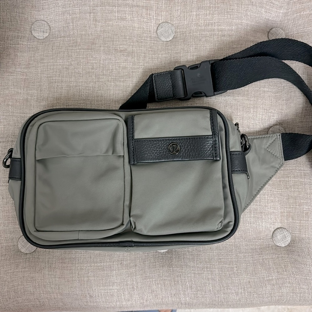 LULULEMON Now and Always bag